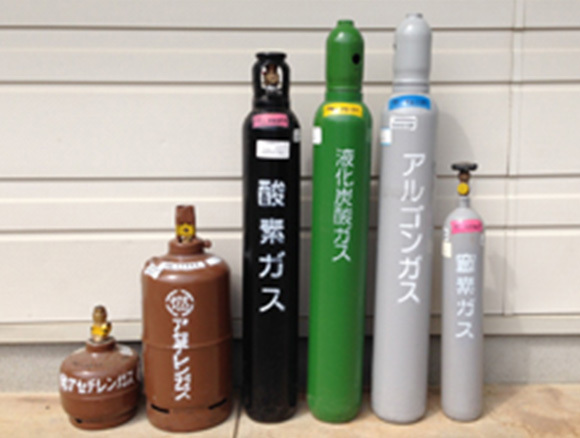 写真：産業用・医療ガス